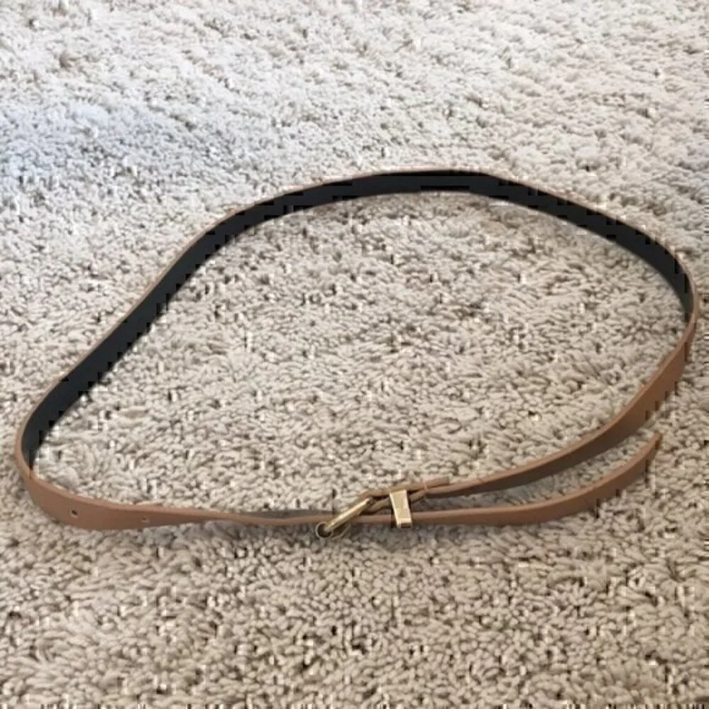 Girls tan and gold belt